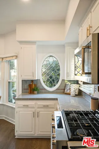 $1,895,000 | 2622 2nd Street, Unit 2, Santa Monica, CA 90405