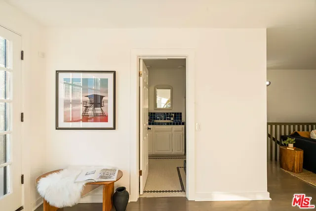 $1,895,000 | 2622 2nd Street, Unit 2, Santa Monica, CA 90405