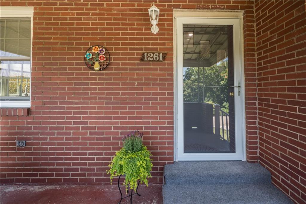 1261 Cathell Road Pittsburgh, PA 15236 - Photo 6 of 50 Gallery Image 6