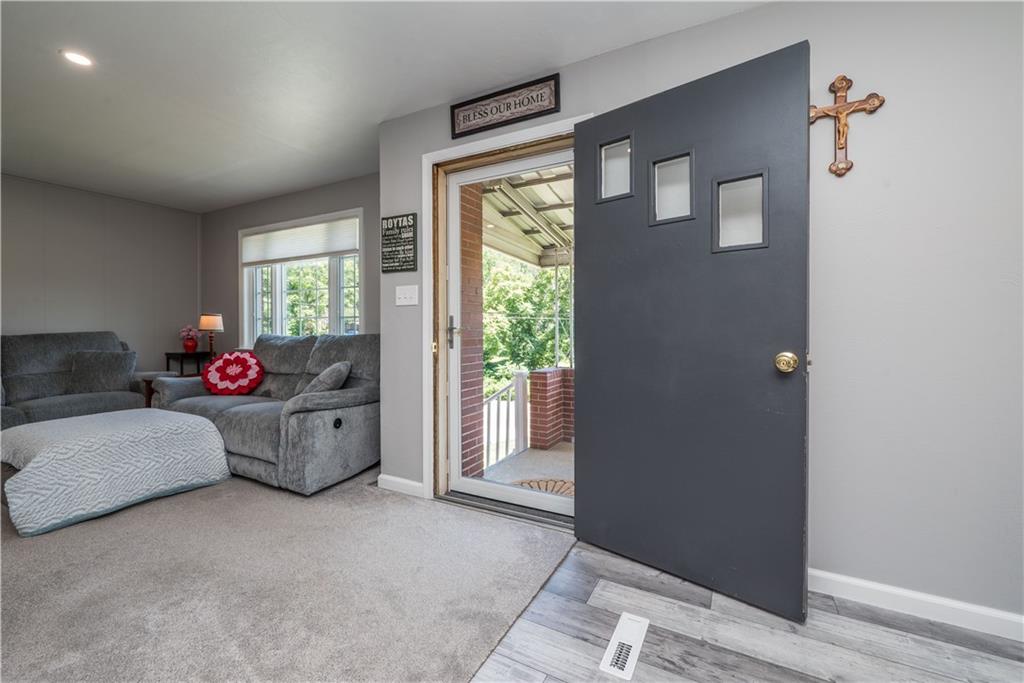 1261 Cathell Road Pittsburgh, PA 15236 - Photo 7 of 50 Gallery Image 7