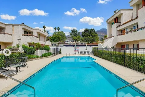 $565,000 | 2680 Lake Avenue, Unit 8, Altadena, CA 91001