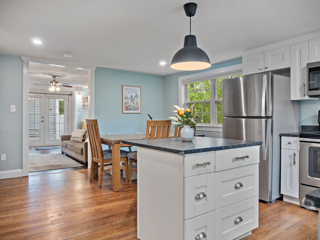 36 Brackett Road Ashland, MA 01721 - Photo 2 of 27
