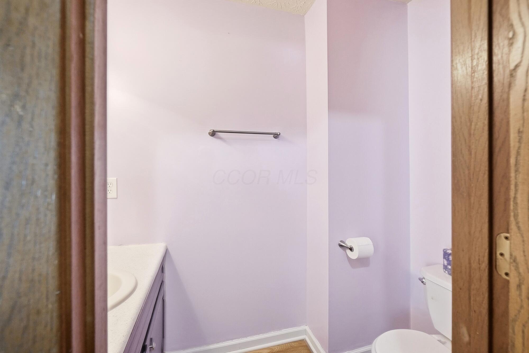 46 Ravine Ridge Drive South Powell, OH 43065 - Photo 16 of 39 Half Bath