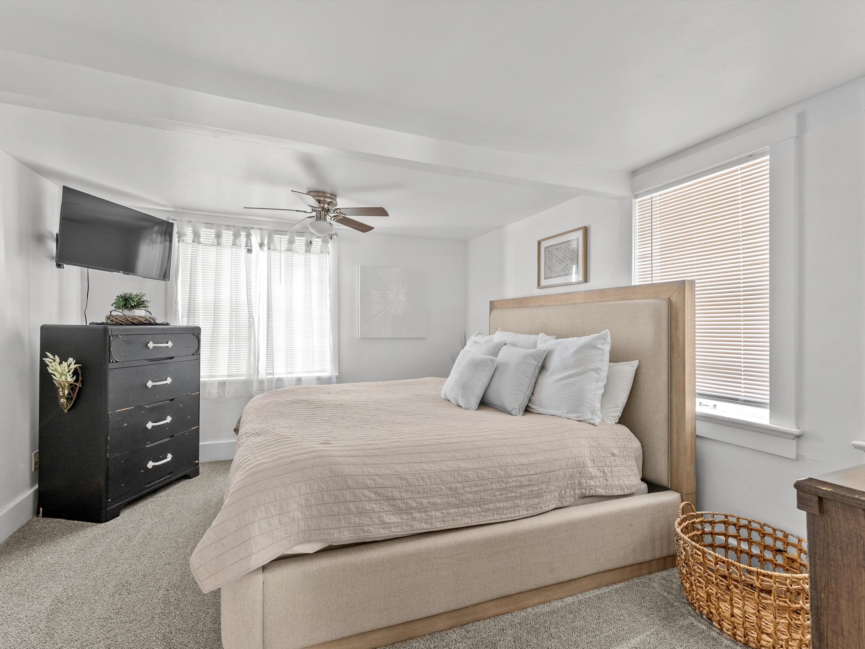 1129 South 20th Street Manitowoc, WI 54220 - Photo 8 of 23 16-016_2769521_09004