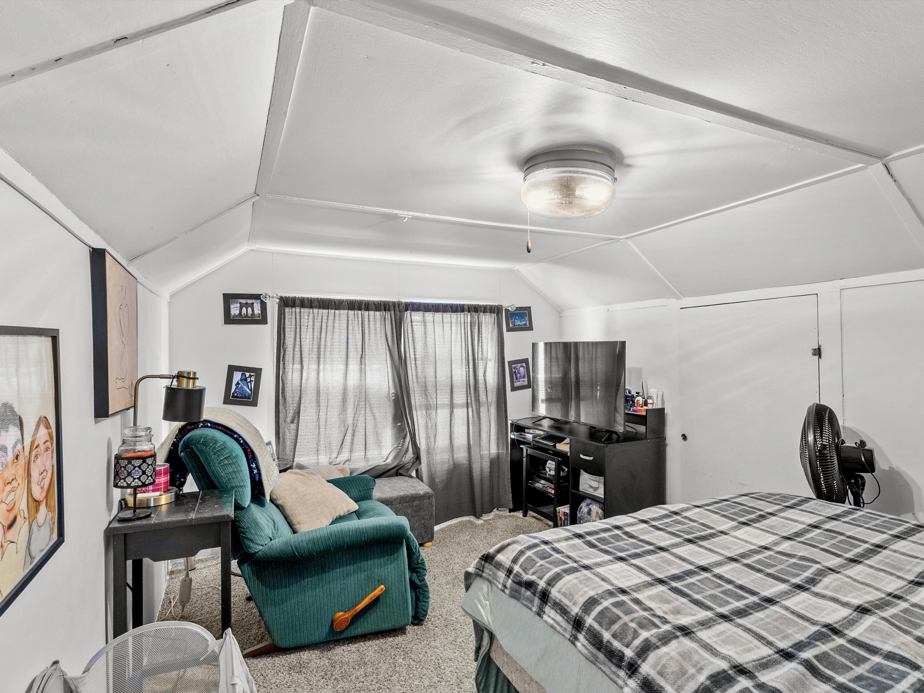 1129 South 20th Street Manitowoc, WI 54220 - Photo 12 of 23 11-011_2769521_08989