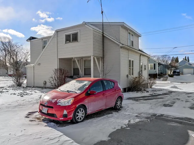 $169,900 | 1129 South 20th Street, Manitowoc, WI 54220