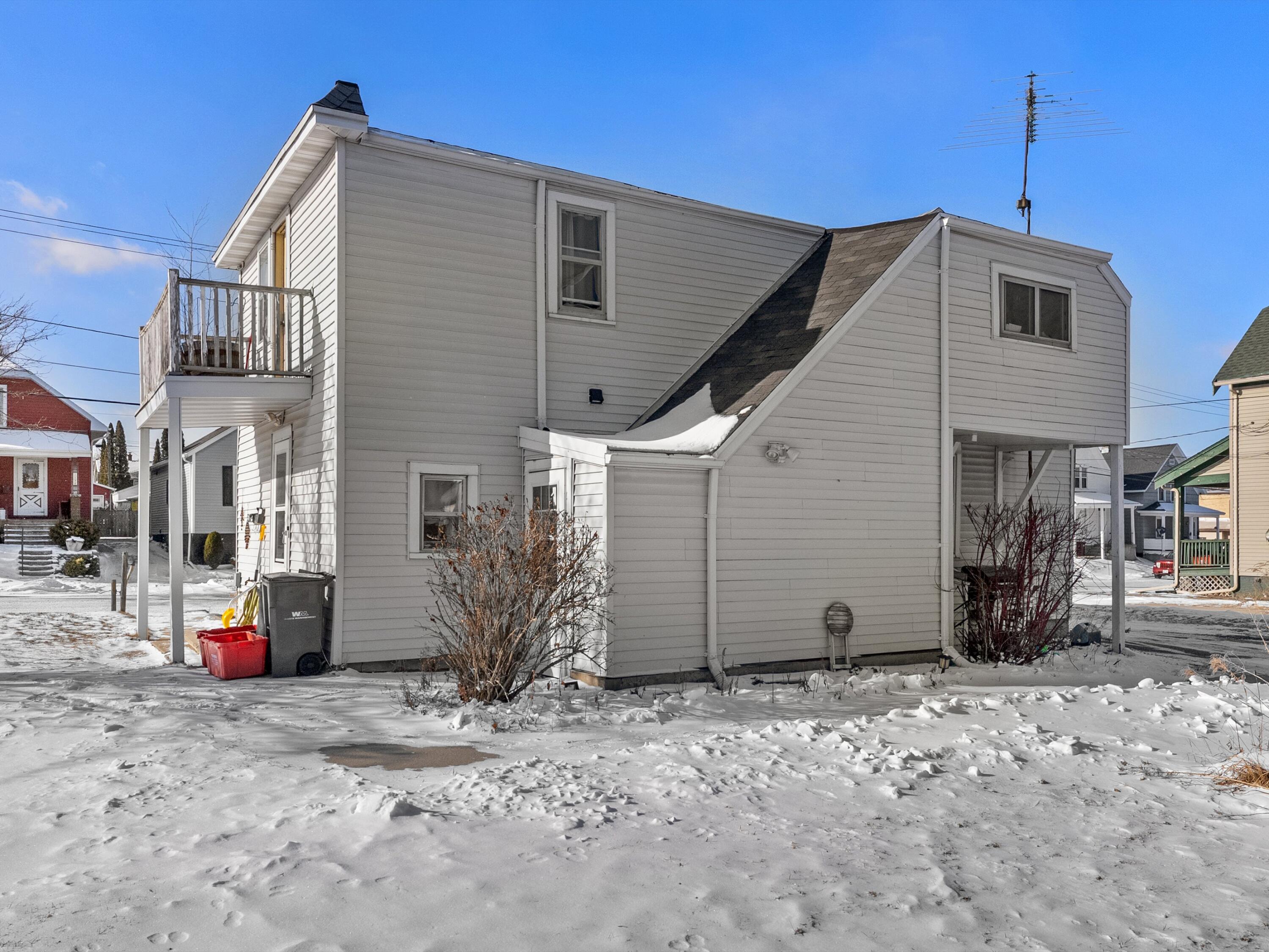 1129 South 20th Street Manitowoc, WI 54220 - Photo 18 of 23 04-004_2769521_09026