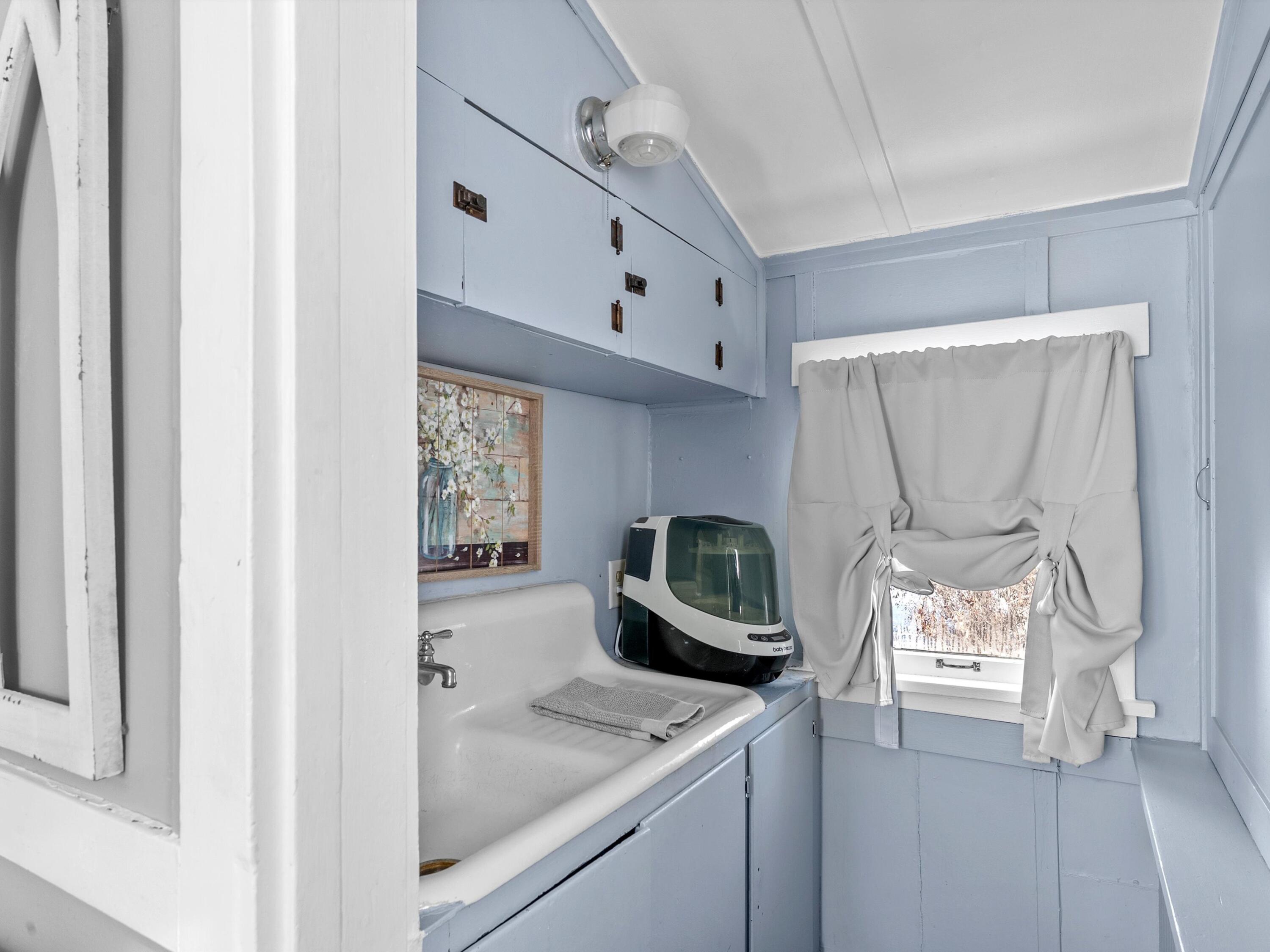 1129 South 20th Street Manitowoc, WI 54220 - Photo 5 of 23 13-013_2769521_08995