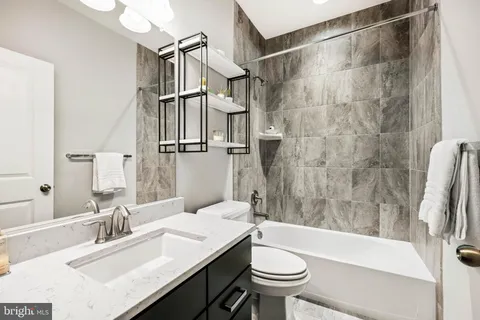 $824,900 | 508 Spindrift Lane, National Harbor, MD 20745