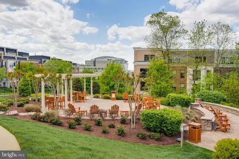 $824,900 | 508 Spindrift Lane, National Harbor, MD 20745