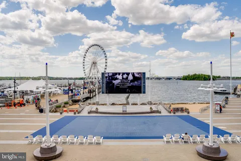 $824,900 | 508 Spindrift Lane, National Harbor, MD 20745