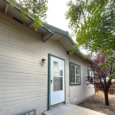 $1,490 | 715 19th Street, Sparks, NV 89431