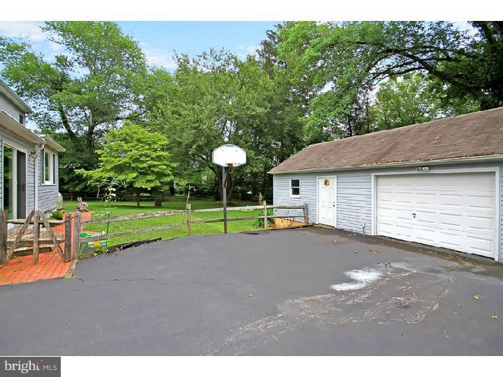 129 West Upper Ferry Road Ewing, NJ 08628 - Photo 22 of 25 Garage