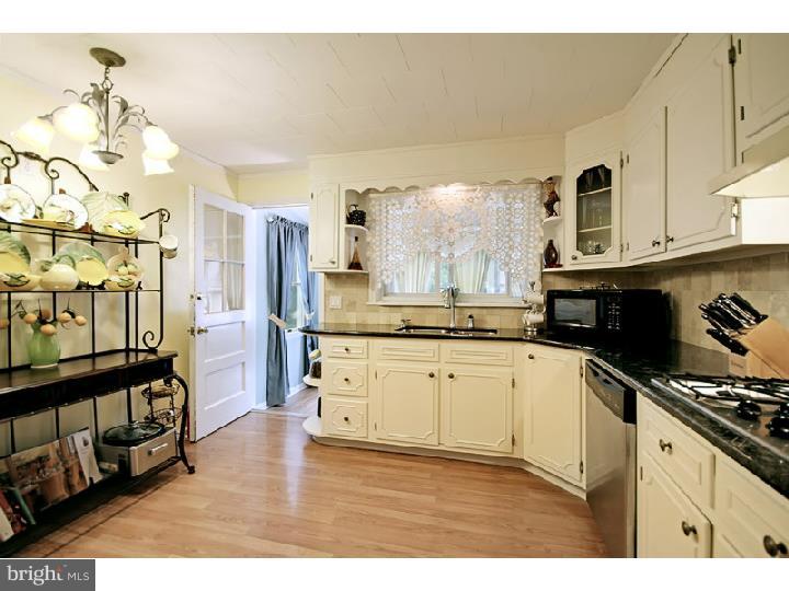 129 West Upper Ferry Road Ewing, NJ 08628 - Photo 8 of 25 Kitchen