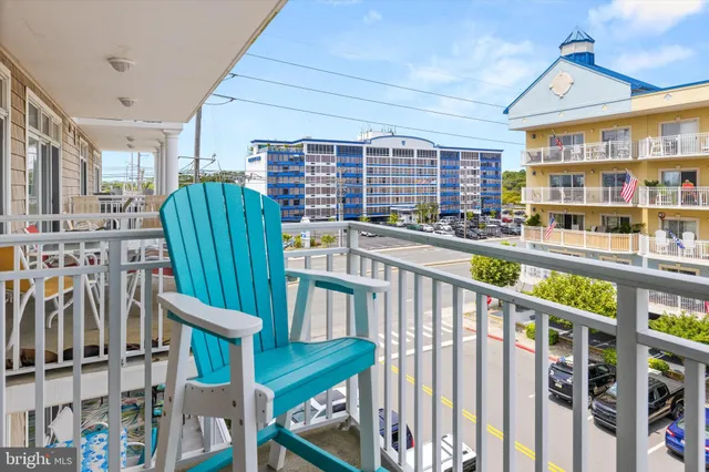 $775,000 | 13700 Coastal Highway, Unit 303, Ocean City, MD 21842