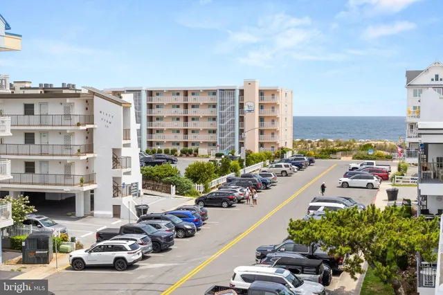 $775,000 | 13700 Coastal Highway, Unit 303, Ocean City, MD 21842