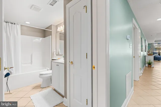 $775,000 | 13700 Coastal Highway, Unit 303, Ocean City, MD 21842