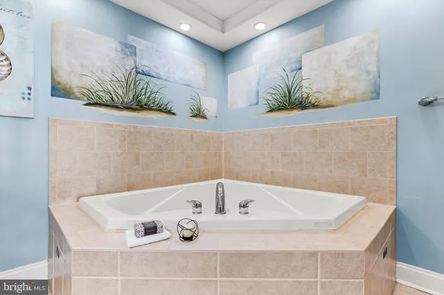 $775,000 | 13700 Coastal Highway, Unit 303, Ocean City, MD 21842