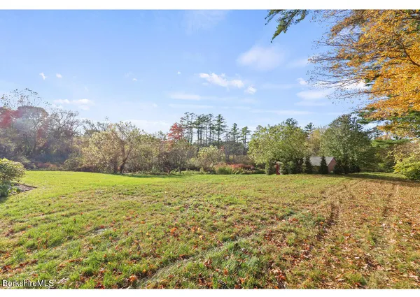 $4,500 | 8 Goodrich Street, Stockbridge, MA 01262