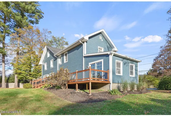 $4,500 | 8 Goodrich Street, Stockbridge, MA 01262