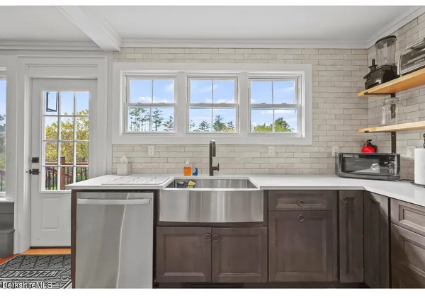 $4,500 | 8 Goodrich Street, Stockbridge, MA 01262