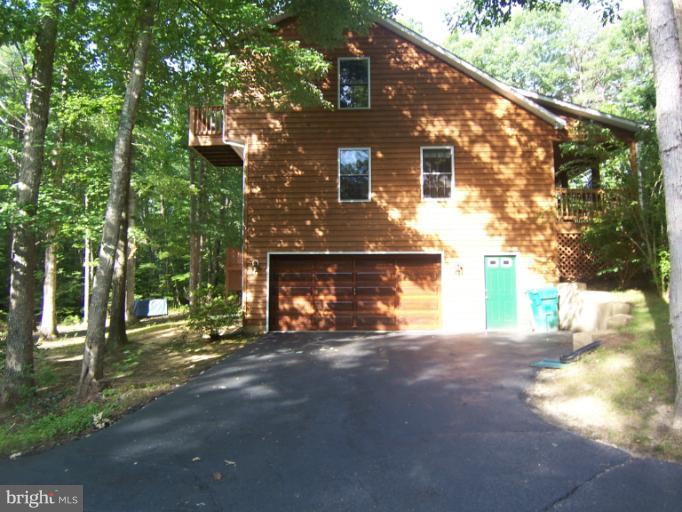20854 Chestnut Ridge Drive Leonardtown, MD 20650 - Photo 3 of 21 garage