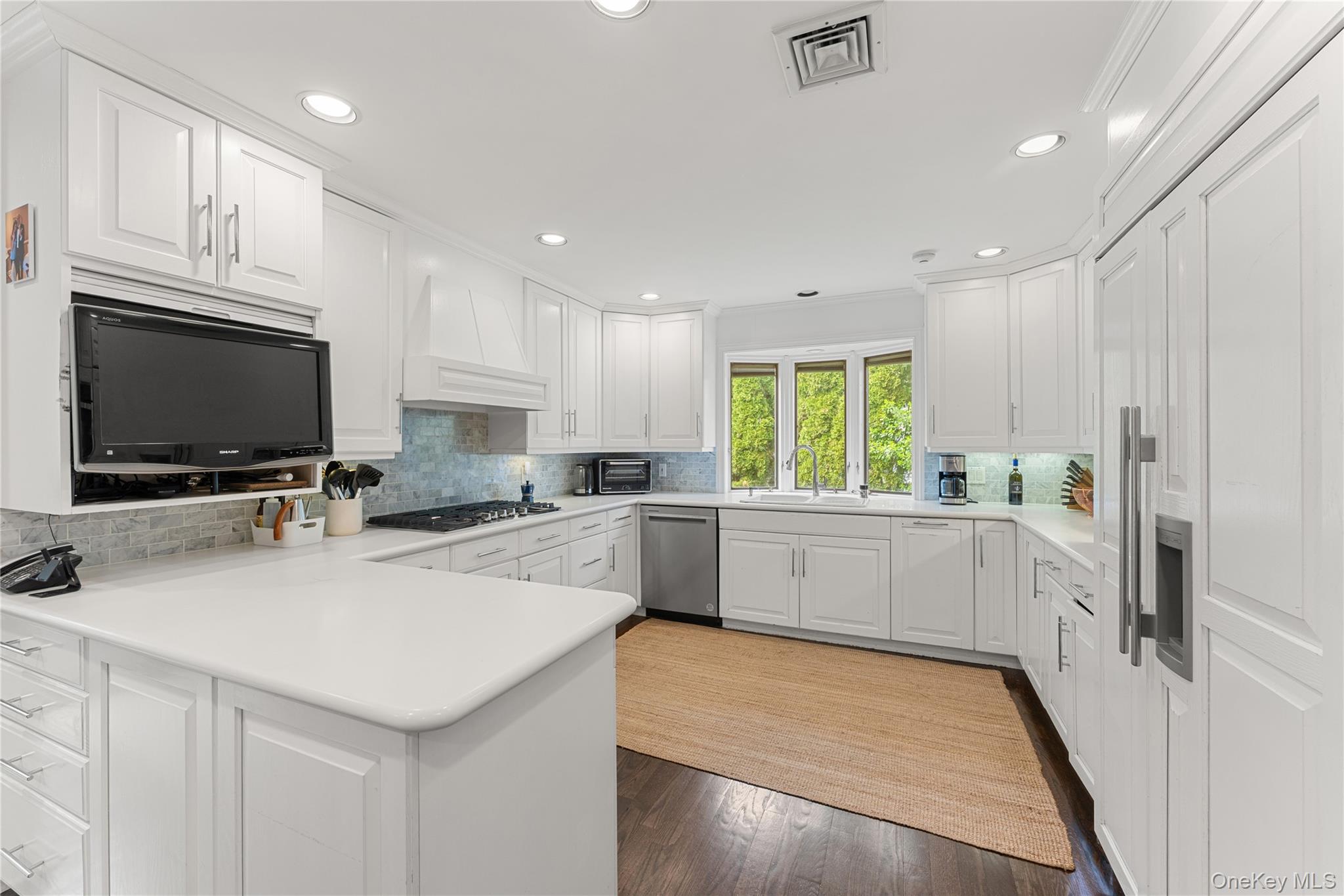 40 Meadow Road Scarsdale, NY 10583 - Photo 12 of 40 Kitchen