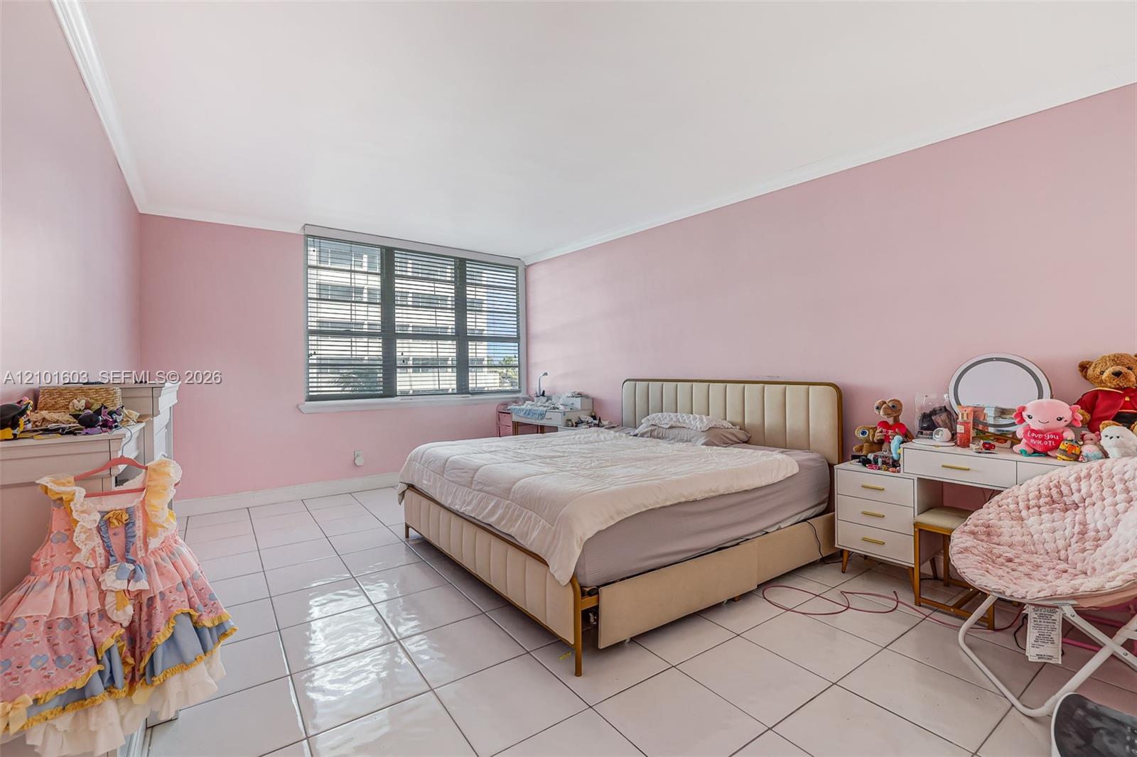 100 Lincoln Road, Unit 502 Miami Beach, FL 33139 - Photo 16 of 39 Gallery Image 16