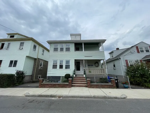 $2,400 | 25 Hanover Street, Unit 2, Malden, MA 02148