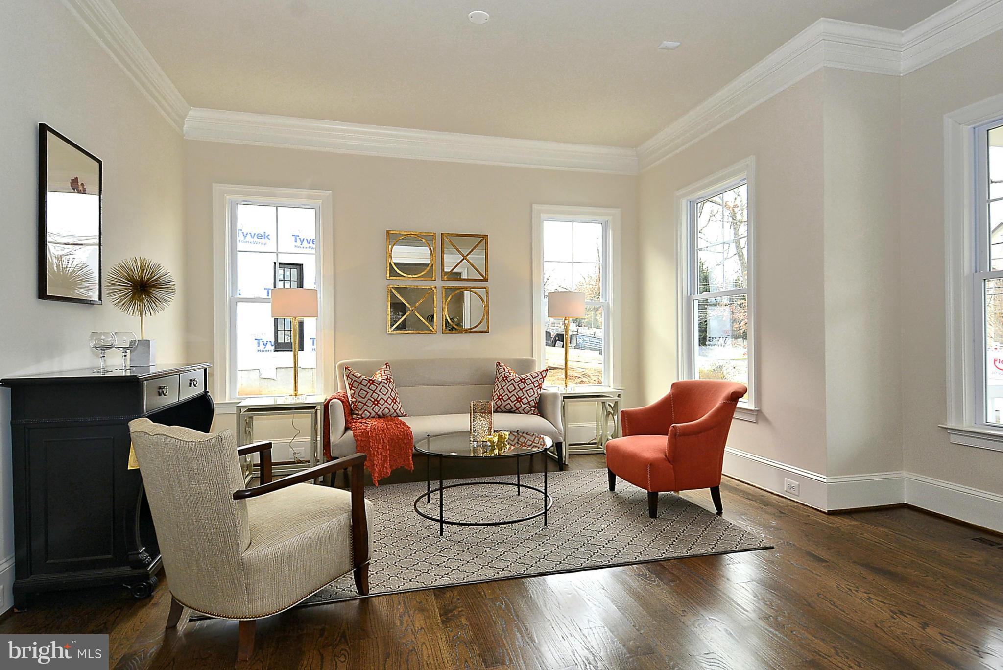 7807 Aberdeen Road Bethesda, MD 20814 - Photo 4 of 28 Living Room