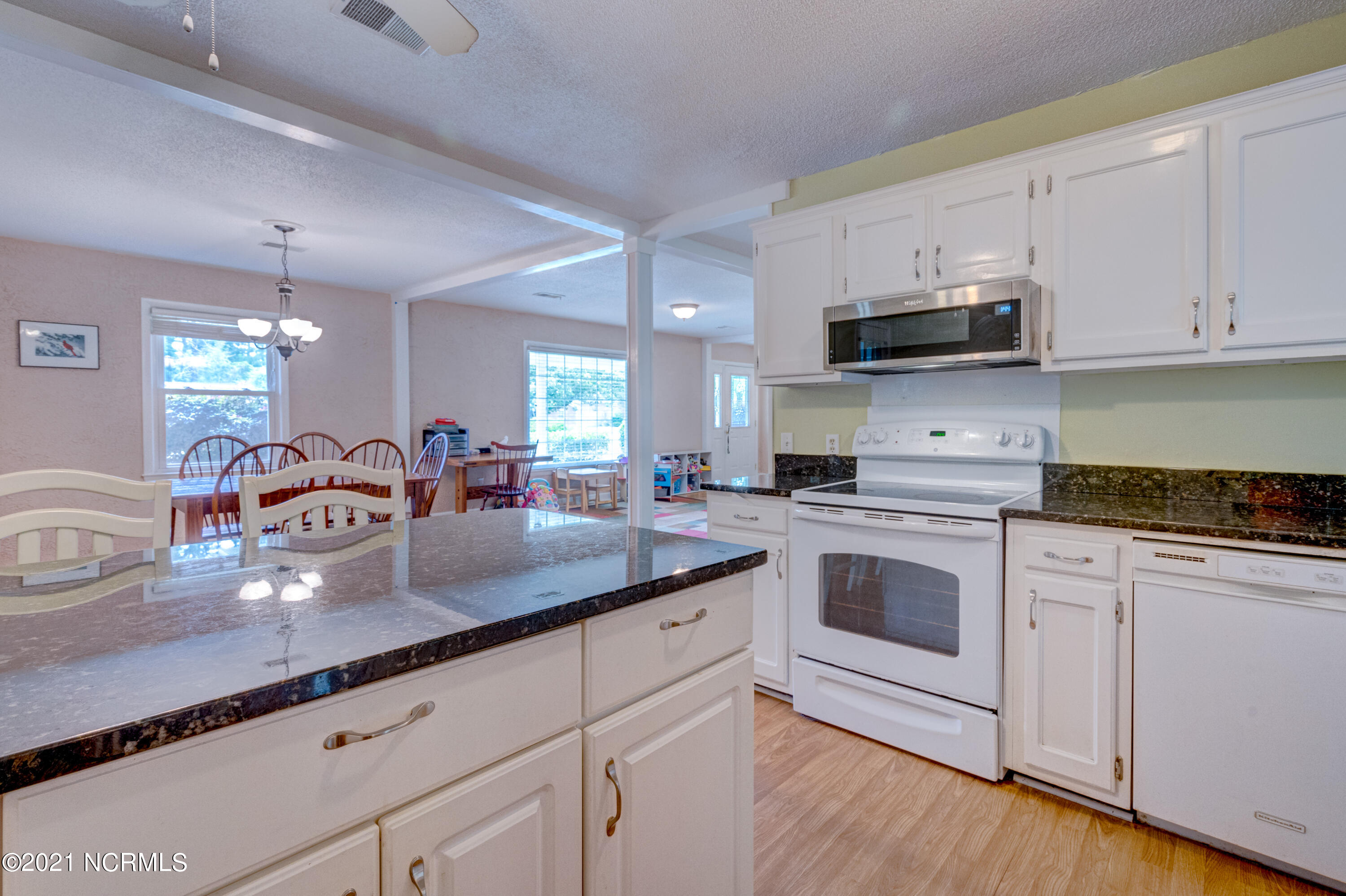 114 North Hampton Road Wilmington, NC 28409 - Photo 13 of 54 114HamptonFinal-34