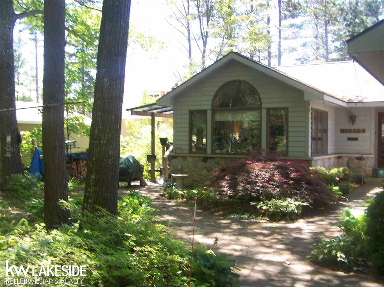 10333 Kay Ray Road Williamsburg, MI 49690 - Photo 10 of 69