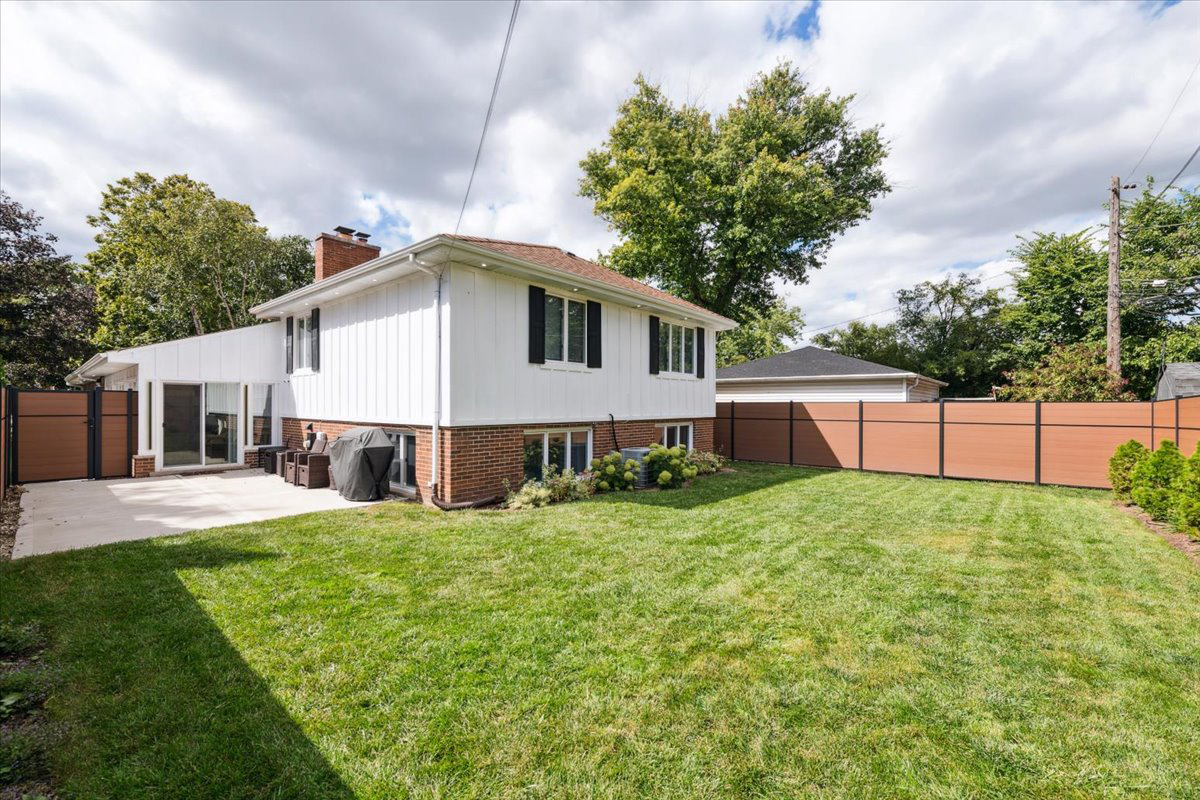 571 Byrd Road Riverside, IL 60546 - Photo 26 of 31 a white house that has tree in front of it
