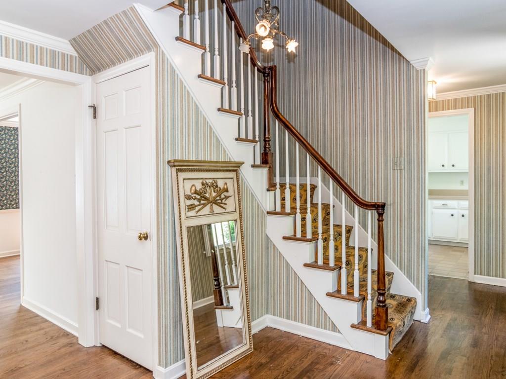 14 Newgate Road Pittsburgh, PA 15202 - Photo 2 of 25 Gallery Image 2