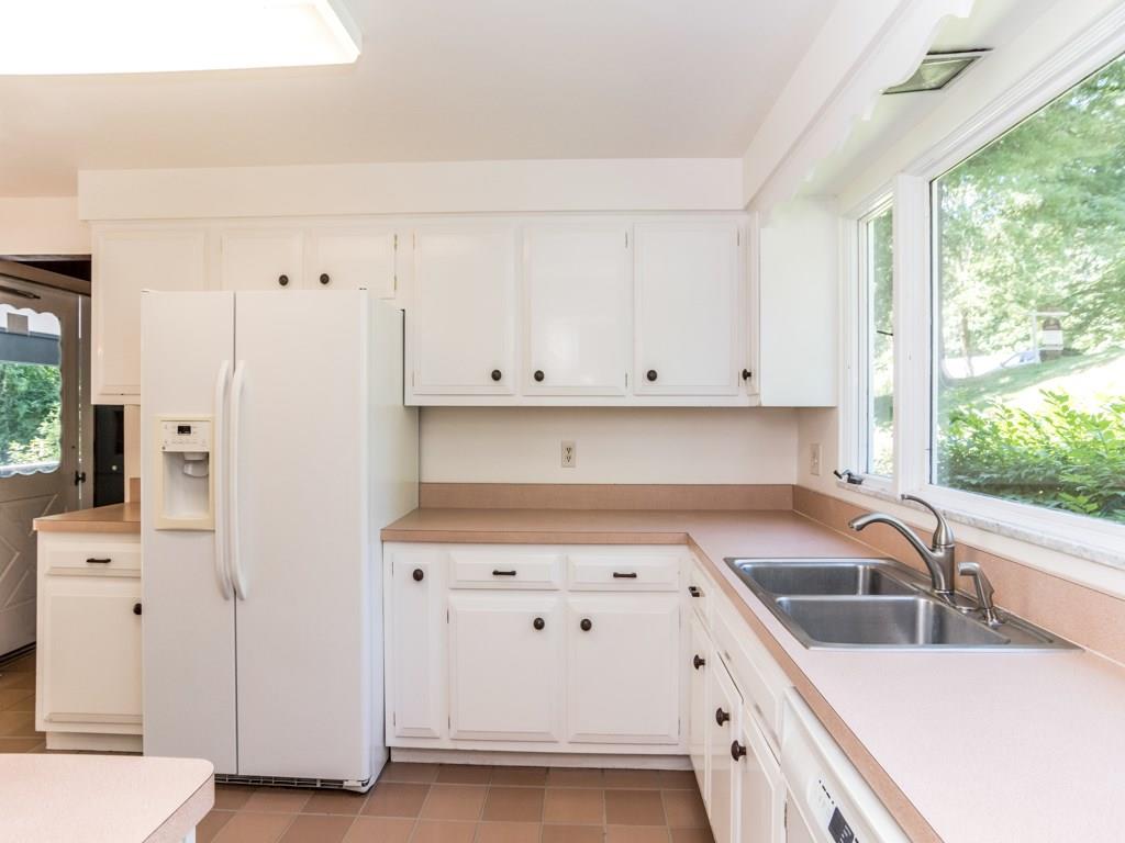 14 Newgate Road Pittsburgh, PA 15202 - Photo 10 of 25 Gallery Image 10