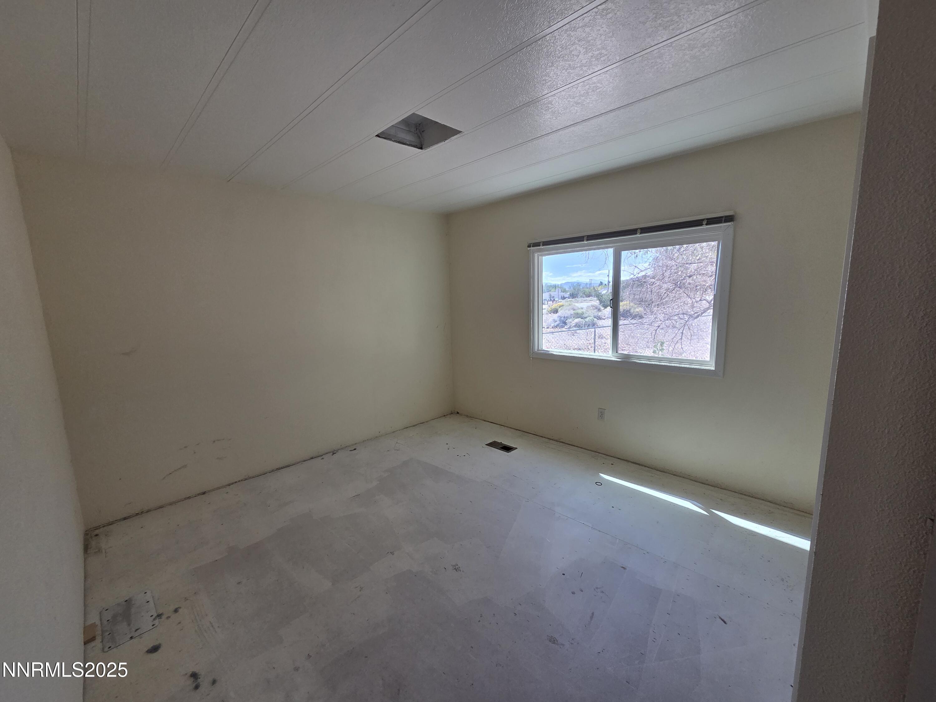 235 Prospector Road Dayton, NV 89403 - Photo 21 of 25 20250924_123918