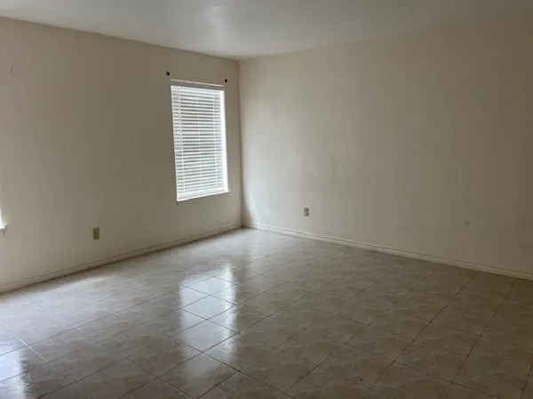$2,500 | 160 County Road 3052, Orange Grove, TX 78372