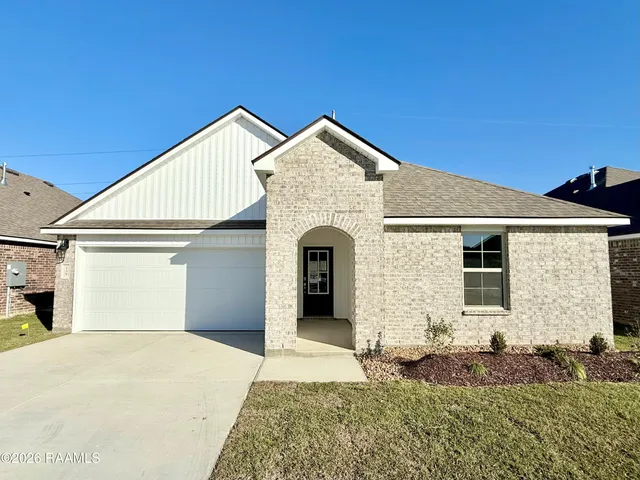 $234,500 | 239 Oak Heights, Duson, LA 70529