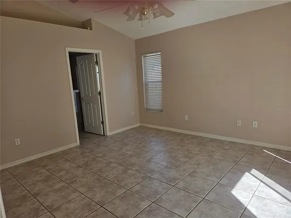 $2,400 | 13523 White Elk Loop, Tampa, FL 33626