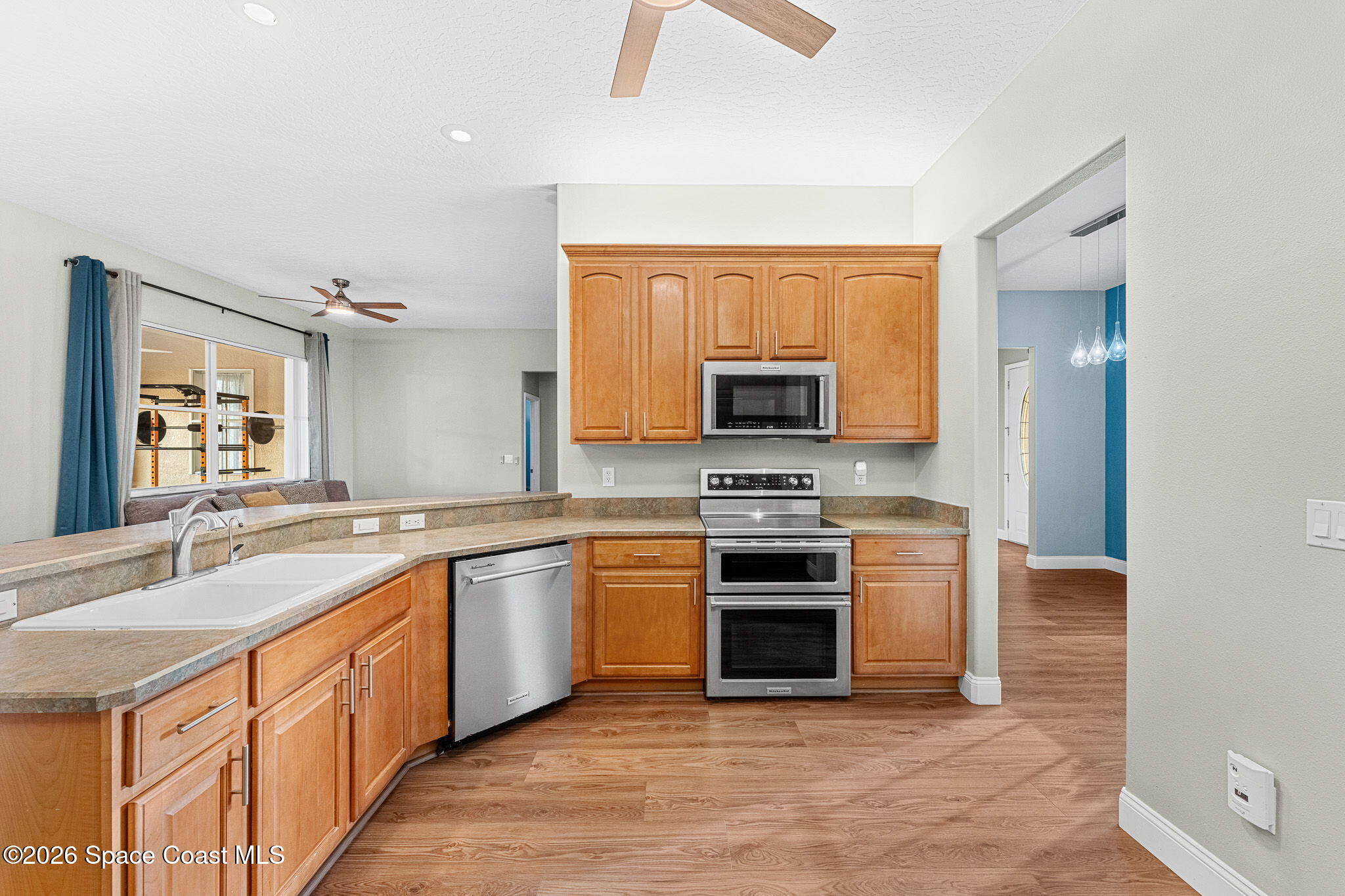 1305 Pemberton Trail Malabar, FL 32950 - Photo 18 of 77 Kitchen