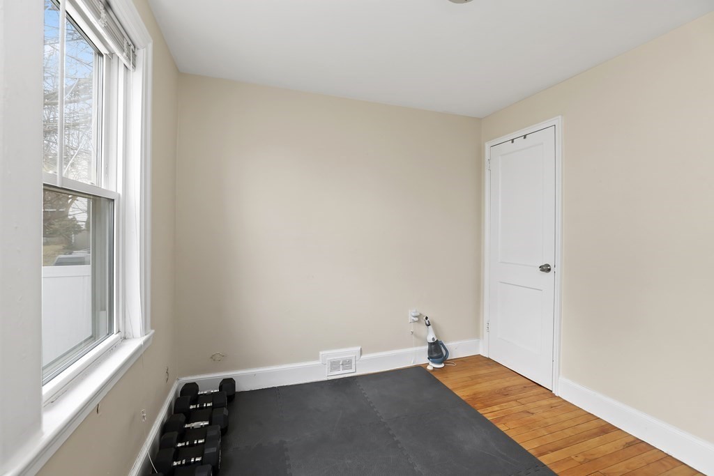 39 Grew Hill Road Boston, MA 02131 - Photo 15 of 36 Gallery Image 15