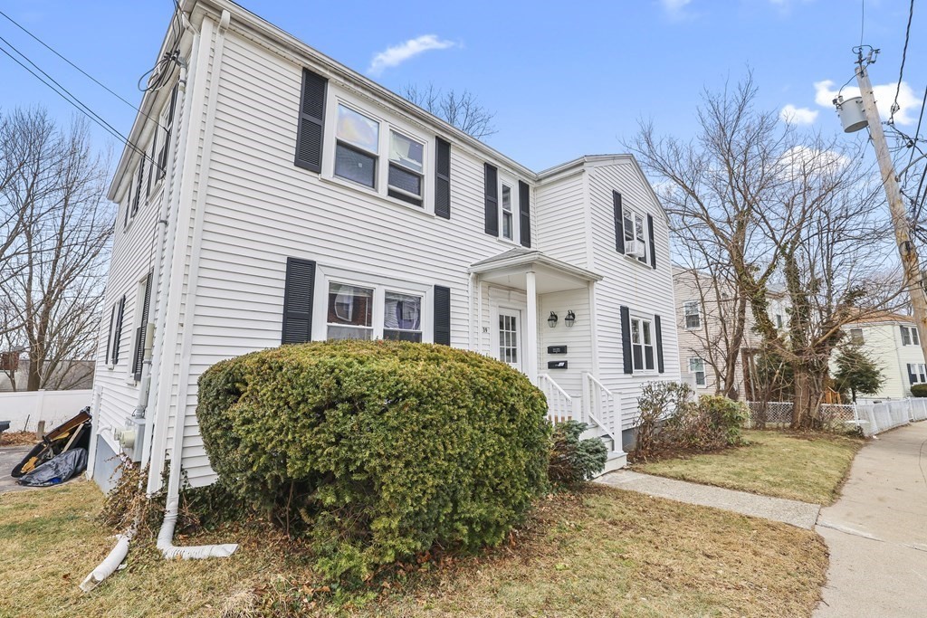 39 Grew Hill Road Boston, MA 02131 - Photo 9 of 36 Gallery Image 9