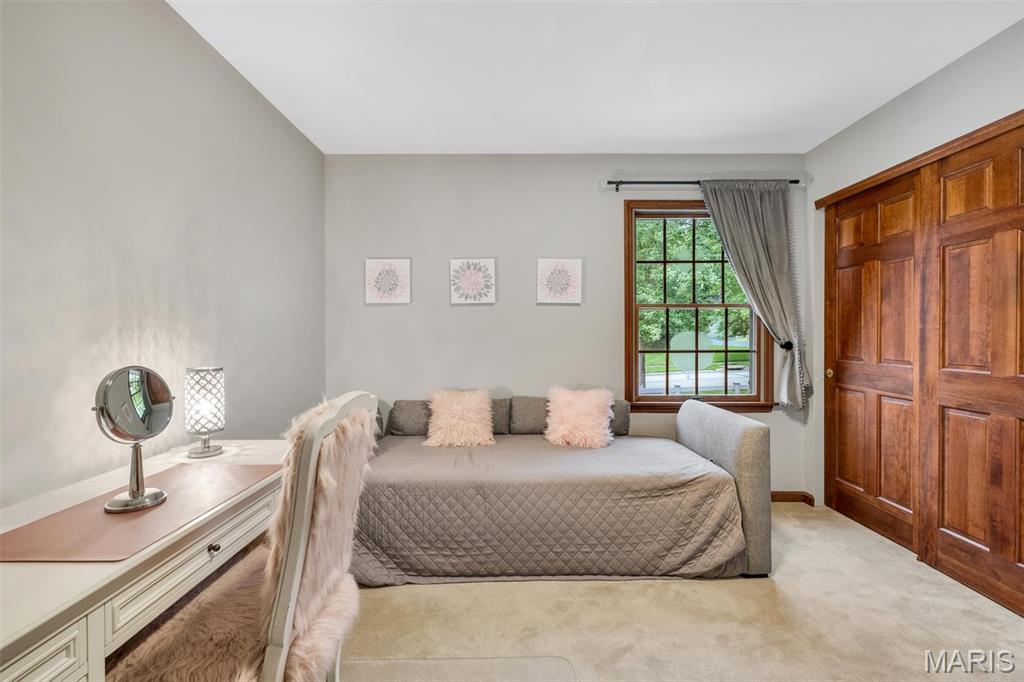 615 Shadowridge Drive Ballwin, MO 63011 - Photo 37 of 54