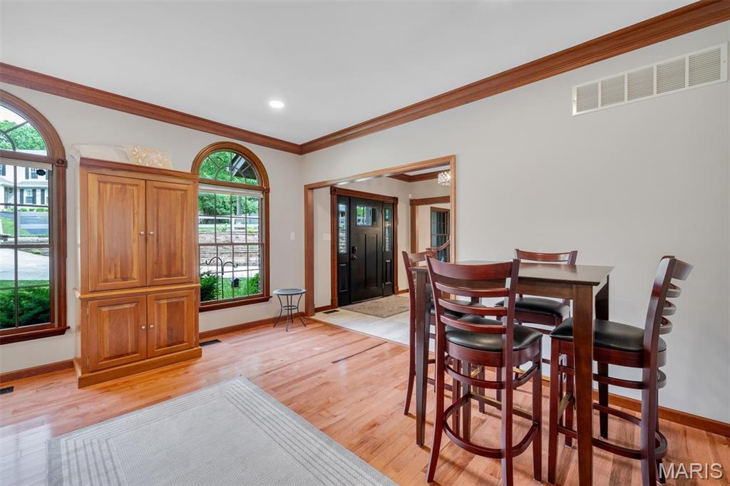 615 Shadowridge Drive Ballwin, MO 63011 - Photo 10 of 54