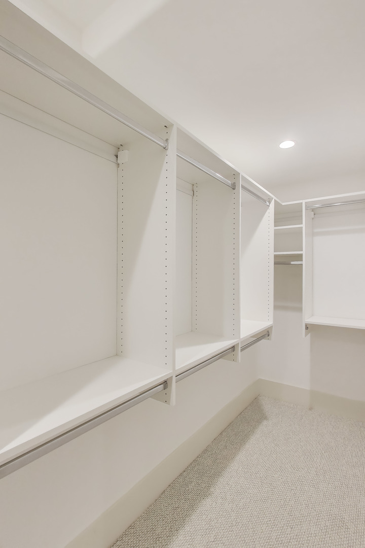 4135 North Kenmore Avenue, Unit 1S Chicago, IL 60613 - Photo 18 of 30