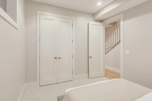 $809,000 | 4135 North Kenmore Avenue, Unit 1S, Chicago, IL 60613