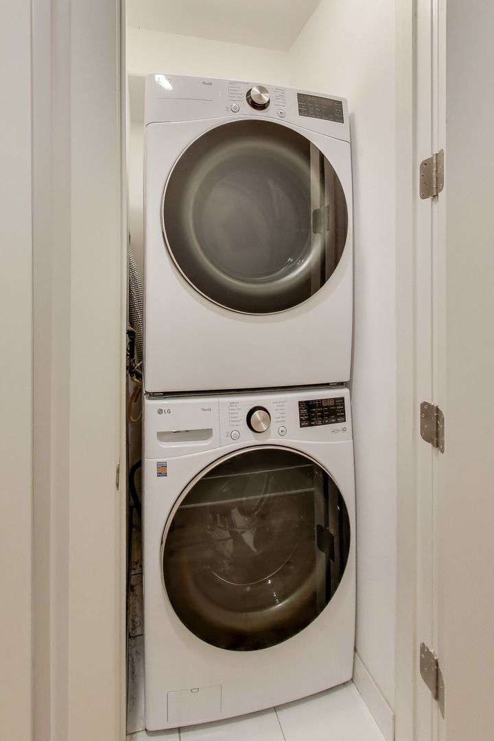 4135 North Kenmore Avenue, Unit 1S Chicago, IL 60613 - Photo 24 of 30