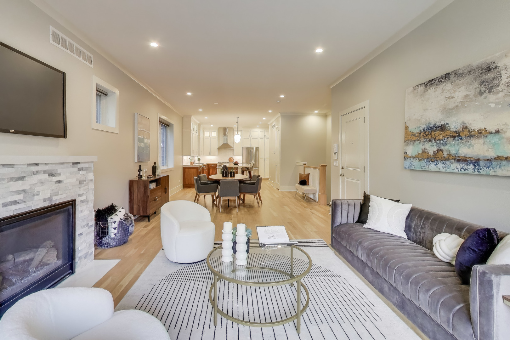 4135 North Kenmore Avenue, Unit 1S Chicago, IL 60613 - Photo 3 of 30