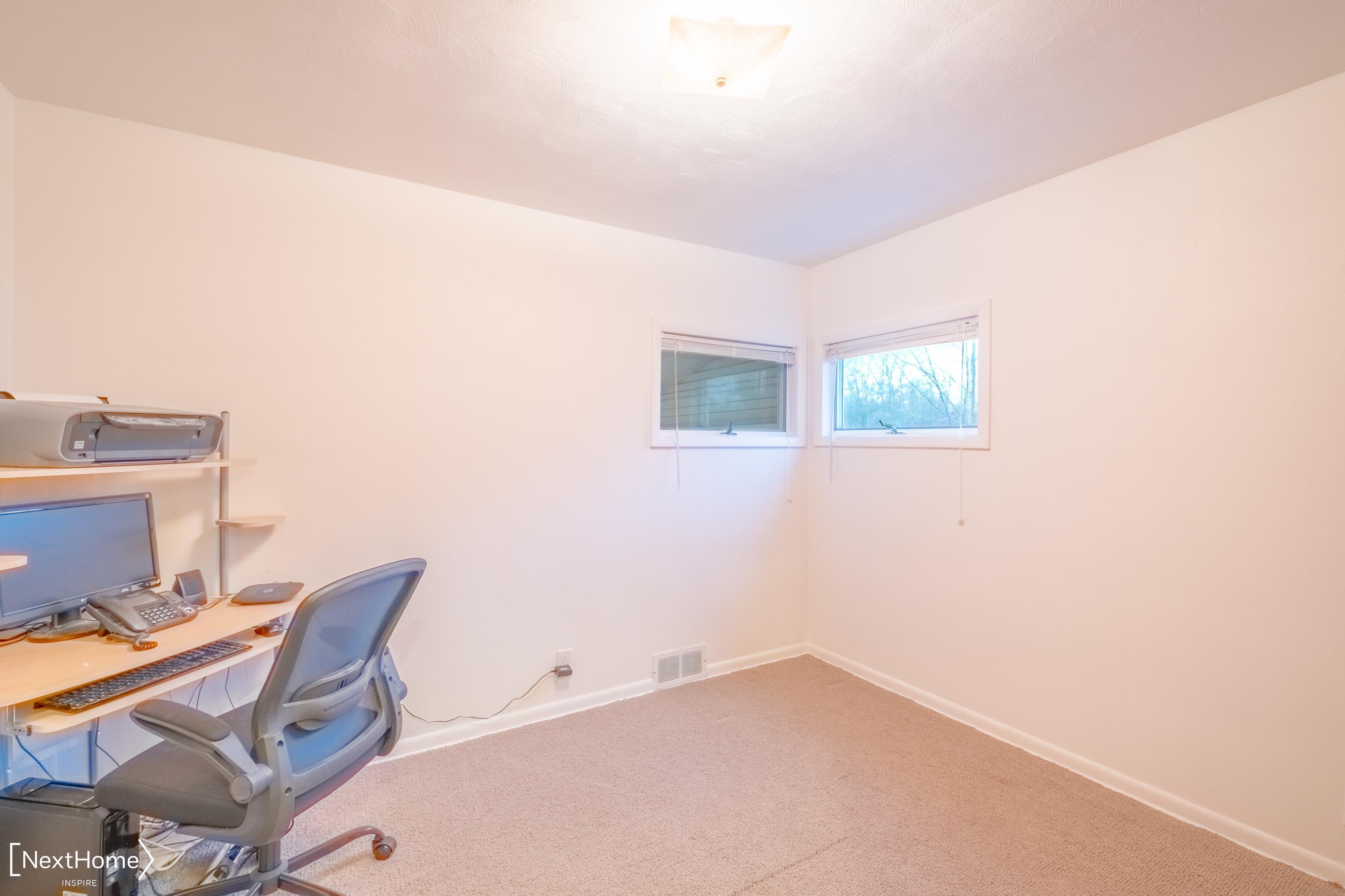 5203 Lennon Road Flint, MI 48507 - Photo 10 of 23