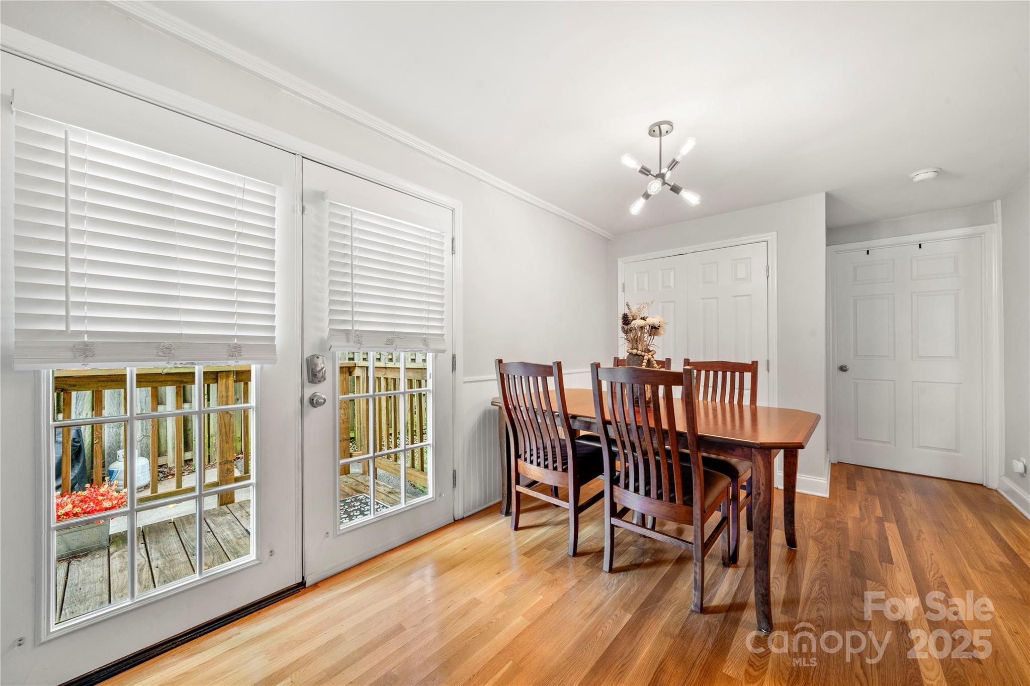 3725 Sudbury Road Charlotte, NC 28205 - Photo 11 of 29 Gallery Image 11
